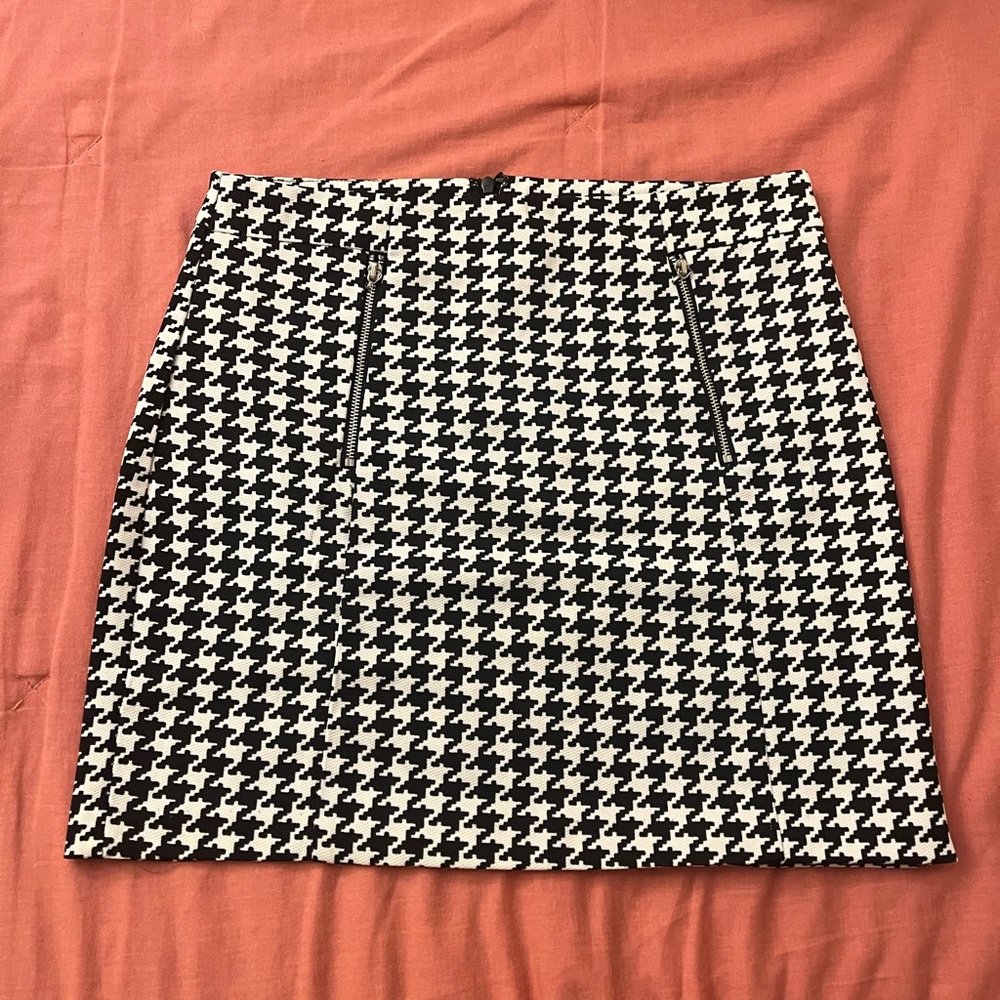 Houndstooth Black and White Skirt